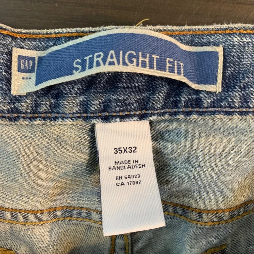 Gap Mens Straight Fit Light Wash Blue Denim Jeans 100% Cotton 35x32 (37x30) 2009